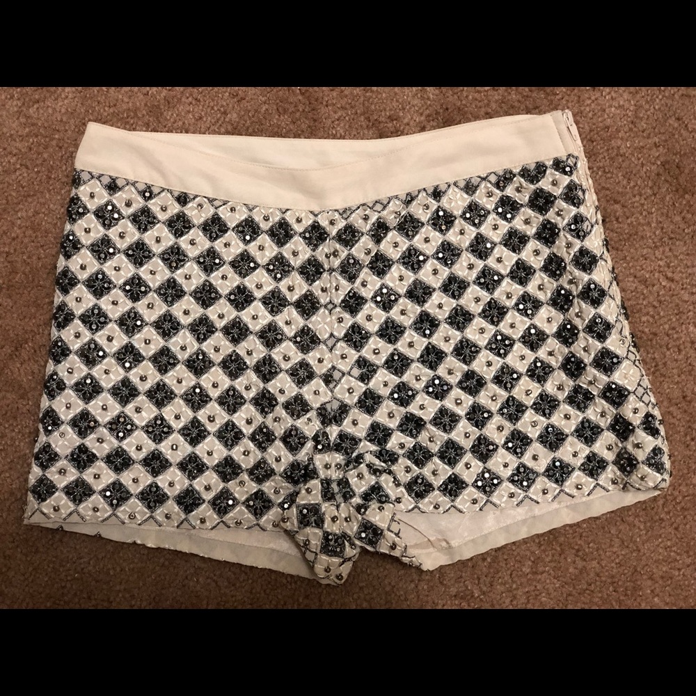 H&M shorts Beyonce ad